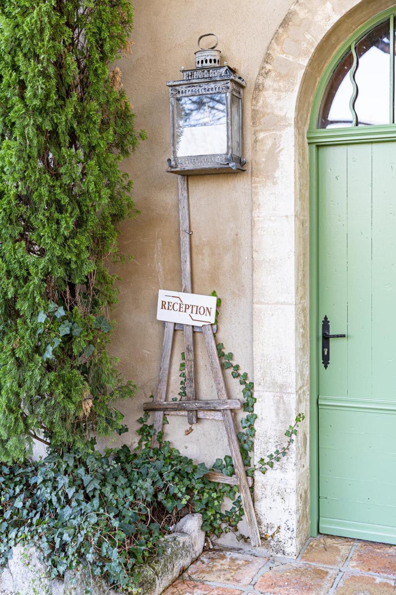 Maison Bournissac Noves Bagian luar foto